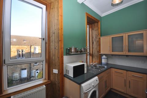 2 bedroom flat to rent, Broomhill Drive, Flat 1/2, Broomhill, Glasgow, G11 7NA