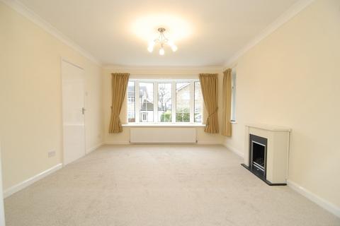 3 bedroom detached house to rent, 18  Mallinson Oval, Harrogate