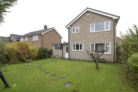 3 bedroom detached house to rent, 18  Mallinson Oval, Harrogate