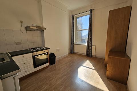 Studio to rent, Cricklewood Broadway, Cricklewood NW2