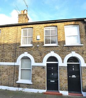 2 bedroom terraced house to rent, Mooreland Road, Bromley