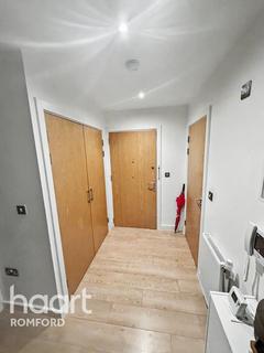 1 bedroom apartment to rent, Wideford Drive, Romford