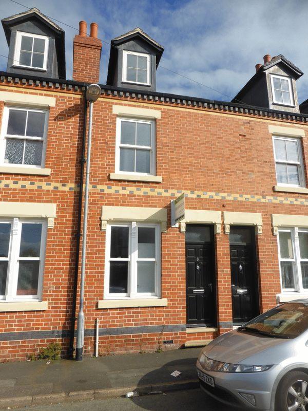 8 Port Street, Middleport, StokeOnTrent, ST6 3PF 2 bed terraced house