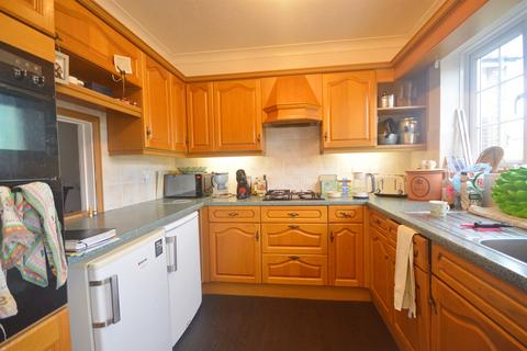 undefined, Holly Close, Storrington, RH20