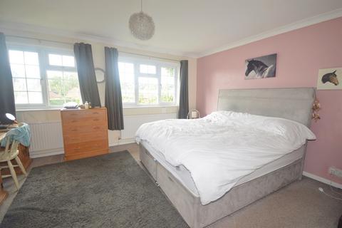 undefined, Holly Close, Storrington, RH20