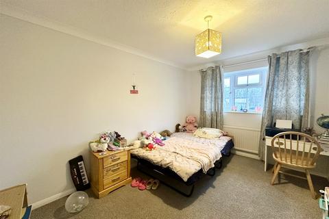 undefined, Holly Close, Storrington, RH20