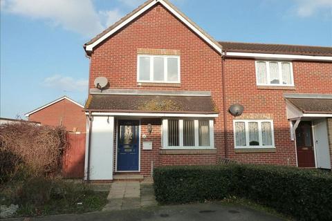 2 bedroom semi-detached house to rent, Sunburst Close