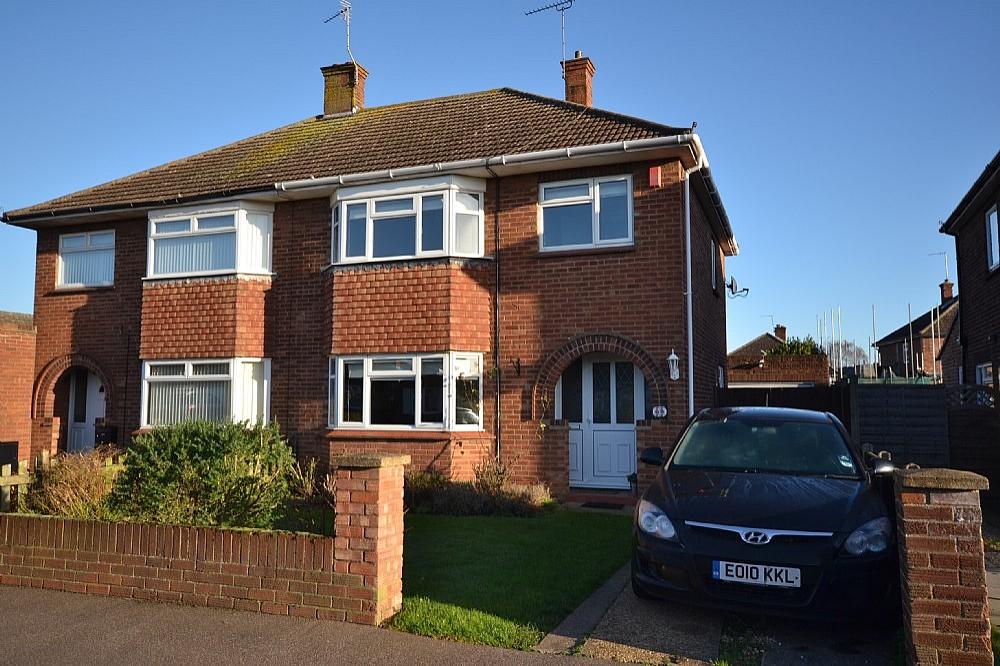 Baden Powell Drive, Colchester 3 bed semidetached house £1,150 pcm
