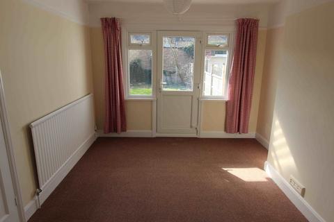 3 bedroom house to rent, WINDSOR - BARRY AVENUE