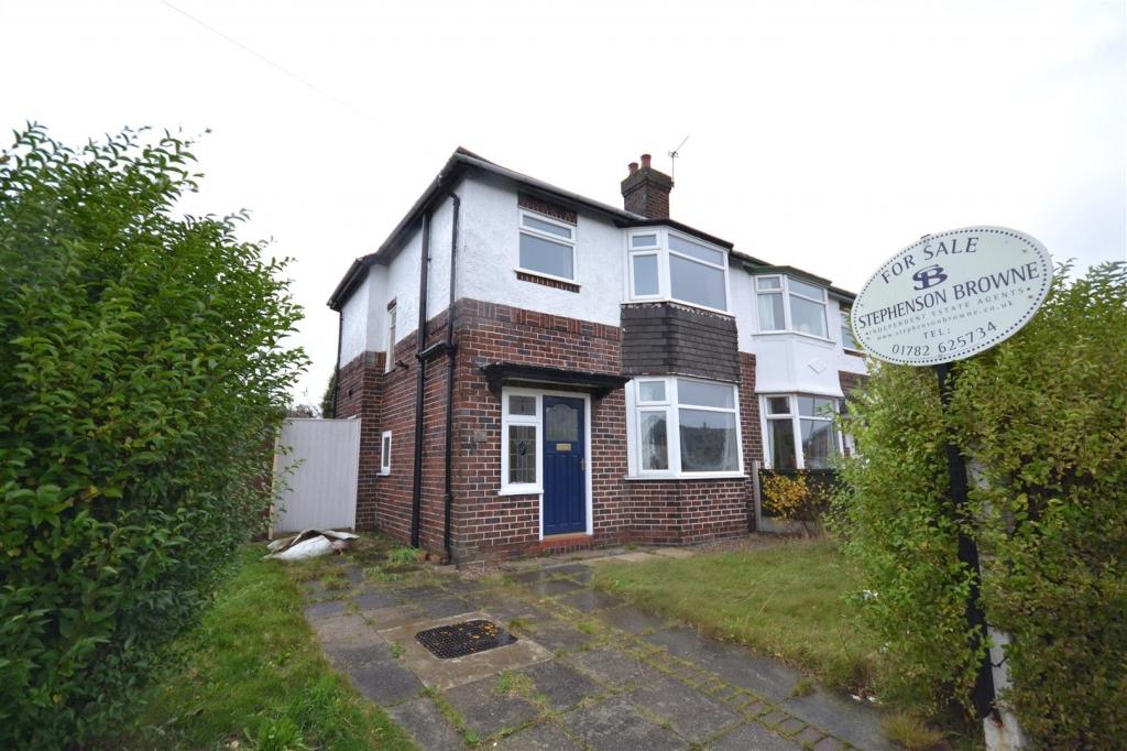 Cloverdale Road, Cross Heath, Newcastle 3 bed semidetached house £