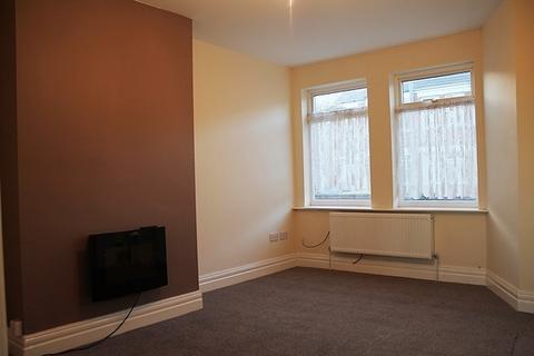 3 bedroom terraced house to rent - Balmoral Avenue, HU6