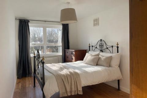 2 bedroom apartment to rent, Commondale, Putney