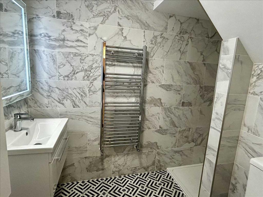 Ensuite shower room