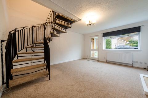 2 bedroom semi-detached house to rent, Birchview Drive, Busby, Glasgow, G76 8SW