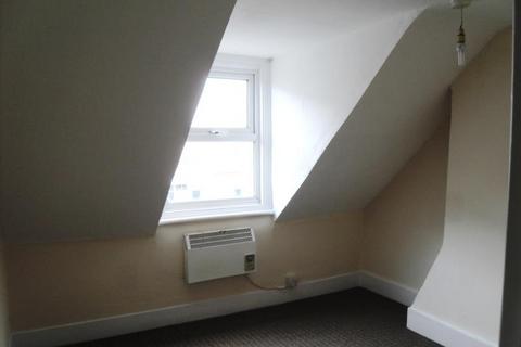 2 bedroom flat to rent, Ellis Road, Clacton-on-Sea, Essex, CO15 1EX