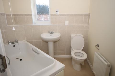3 bedroom terraced house to rent, Whitebeam Way, Nuneaton