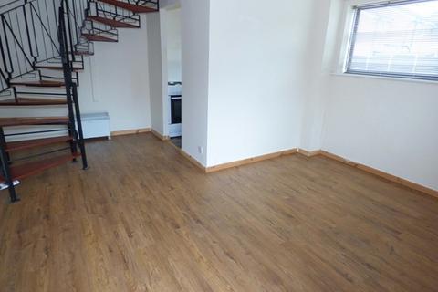 1 bedroom townhouse to rent, Black Croft, Clayton-le-Woods PR6