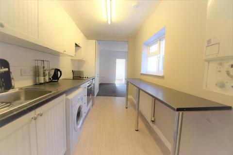 2 bedroom apartment to rent, East Street, Bedminster, Bristol, BS3