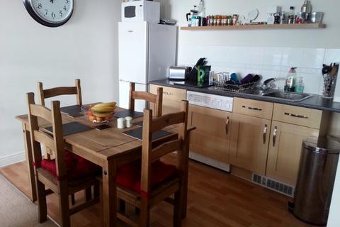 2 bedroom apartment to rent, Station Approach, Epsom KT19