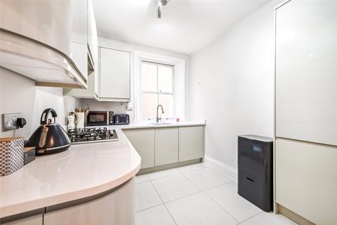 2 bedroom apartment to rent, Drive Mansions, Fulham Road, London, SW6