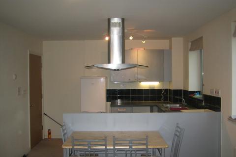 2 bedroom flat to rent, City View, Ilford IG1