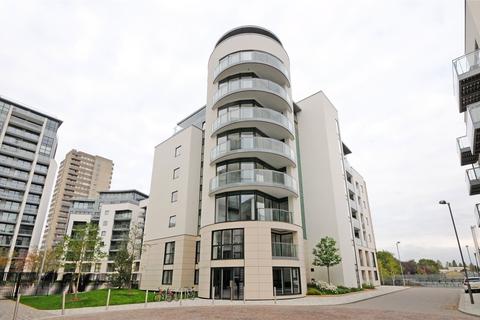 1 bedroom flat to rent, Masson House, Pump House Crescent, Brentford