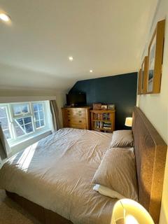2 bedroom flat to rent, Barkfold Manor, Kirdford