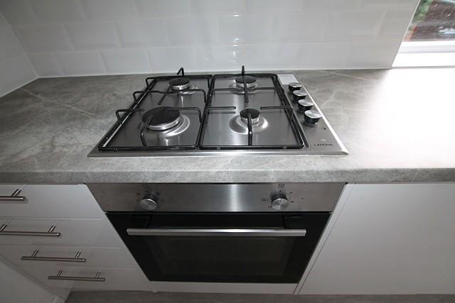 Oven and hob