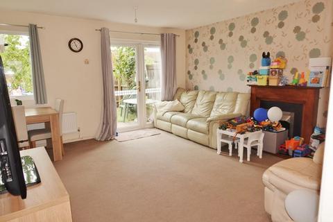 2 bedroom terraced house to rent, Aureole Walk, Newmarket