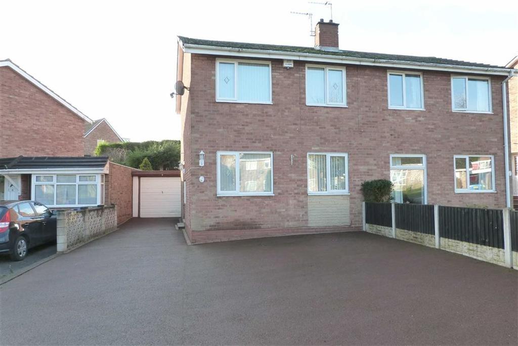 Redwood Drive, Cannock 3 bed semidetached house £135,000