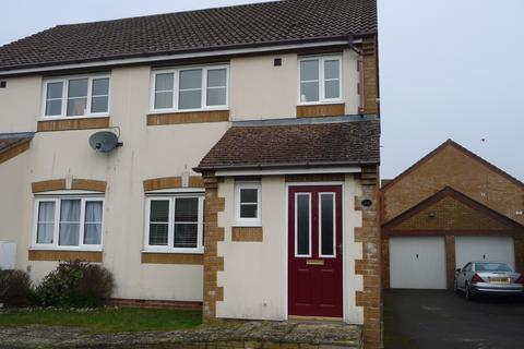 3 bedroom semi-detached house to rent, Seaview Road, Cowes, Isle Of Wight, PO31