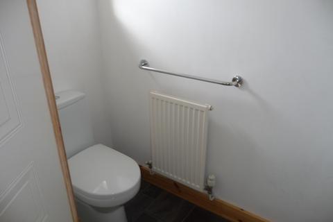 3 bedroom semi-detached house to rent, Seaview Road, Cowes, Isle Of Wight, PO31
