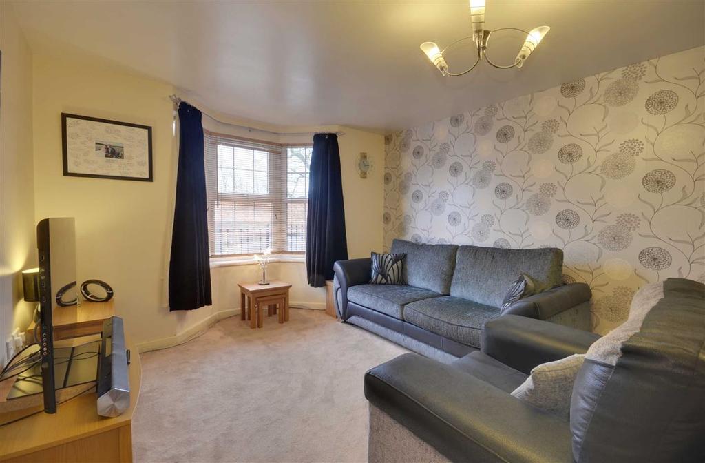 Laurel Place, Towcester 2 bed flat £58,000