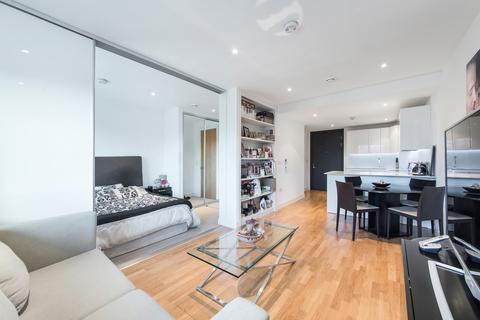 1 bedroom apartment to rent, Spinnaker House, Battersea Reach