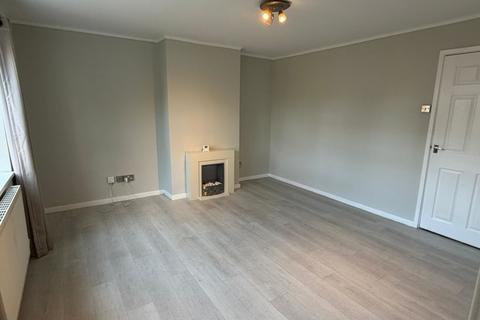 3 bedroom semi-detached house to rent, Cornfield Road, Bury St Edmunds