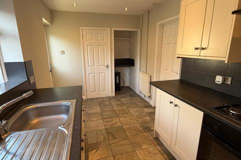 3 bedroom semi-detached house to rent, Cornfield Road, Bury St Edmunds
