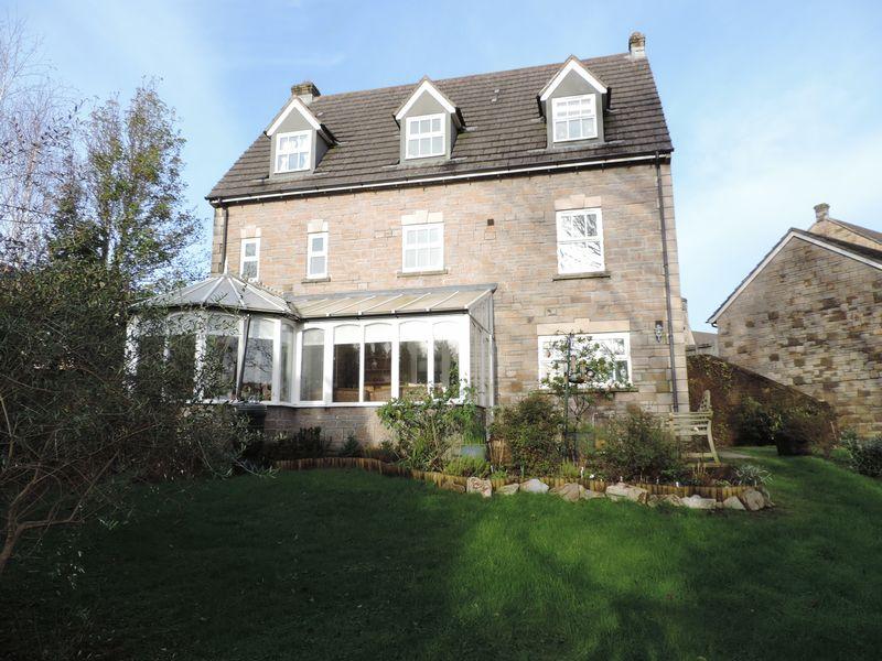 College Way, Truro 5 bed detached house £425,000