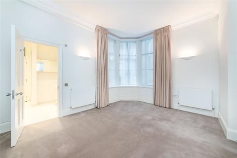 3 bedroom apartment to rent, Wellesley House, Sloane Square, London, SW1W