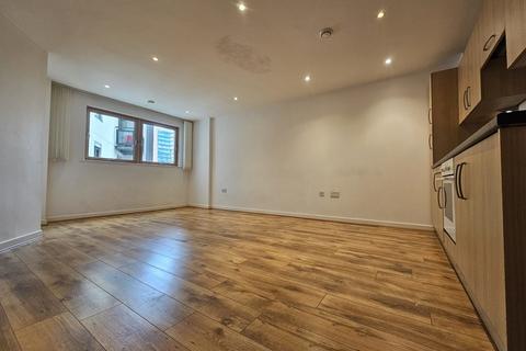 2 bedroom apartment to rent, Gateway South, Leeds City Centre