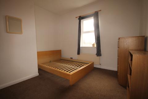 1 bedroom flat to rent, Radcliffe Road,  Winchmore Hill, N21