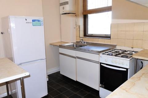 2 bedroom maisonette to rent, Brewery Road, Plumstead, London SE18