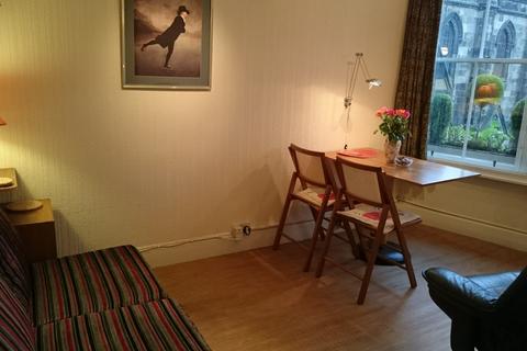 1 bedroom flat to rent, Upper Bow, Edinburgh EH1