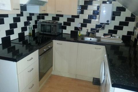 1 bedroom house to rent, Flat 5, 171 Hyde Park Road, 2nd Floor Hyde Park Leeds West Yorkshire