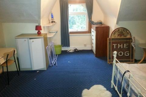 1 bedroom house to rent, Flat 5, 171 Hyde Park Road, 2nd Floor Hyde Park Leeds West Yorkshire