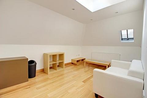 undefined, Hampstead Garden Suburb  N2