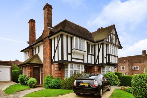 undefined, Hampstead Garden Suburb  N2