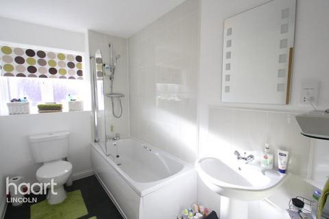 undefined, Iris Crescent, LINCOLN