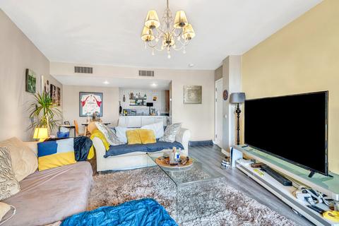 1 bedroom apartment to rent, Falcon Wharf, Battersea