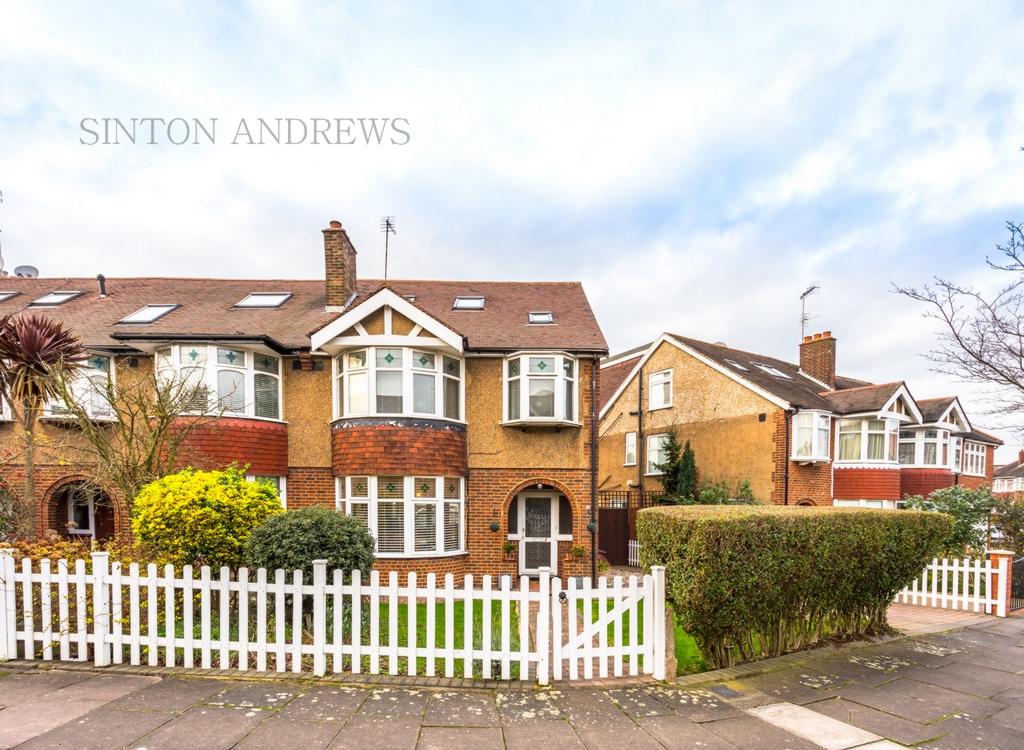 Moorfield Avenue, Ealing, W5 5 bed semidetached house £999,950