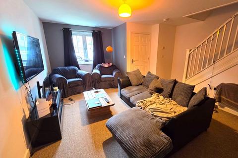 3 bedroom semi-detached house to rent, Thomas Hill Close, Llanfoist, Abergavenny